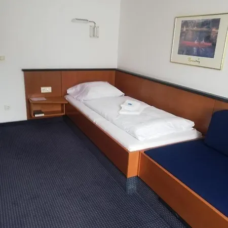 Restaurant Schwane فندق